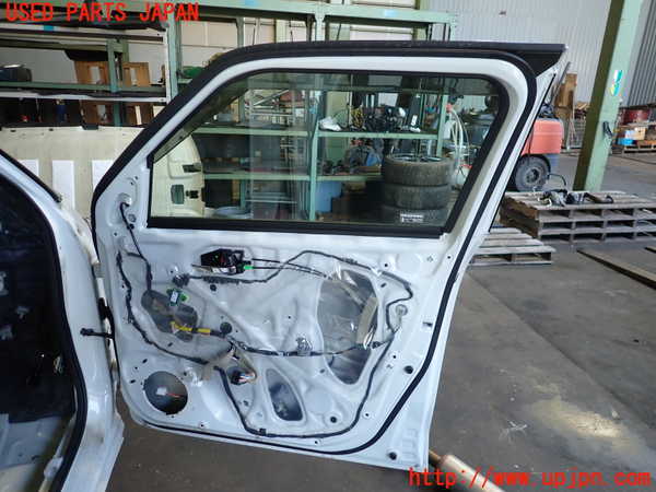 2UPJ-9238201230]スイフトスポーツ(ZC33S)右前ドア 中古(43R-005165 M2E2)_4