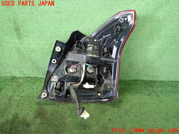 2UPJ-9238201536]スイフトスポーツ(ZC33S)左テールランプ 中古_3