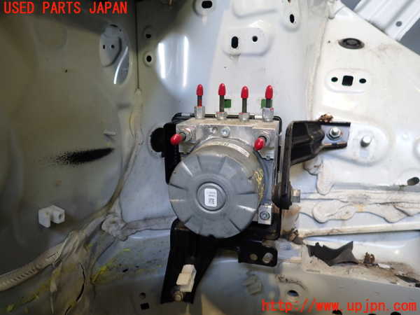 2UPJ-9238204040]スイフトスポーツ(ZC33S)ABSアクチュエーター 中古_2