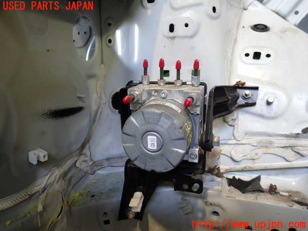 2UPJ-9238204040]スイフトスポーツ(ZC33S)ABSアクチュエーター 中古_3