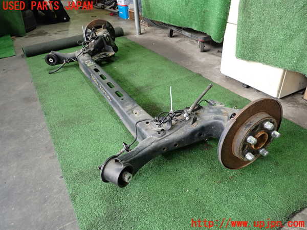 2UPJ-9238205380]スイフトスポーツ(ZC33S)リアアクスルビーム 中古_3