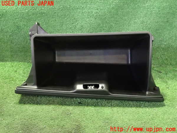 2UPJ-9238207516]スイフトスポーツ(ZC33S)グローブボックス1 中古_2