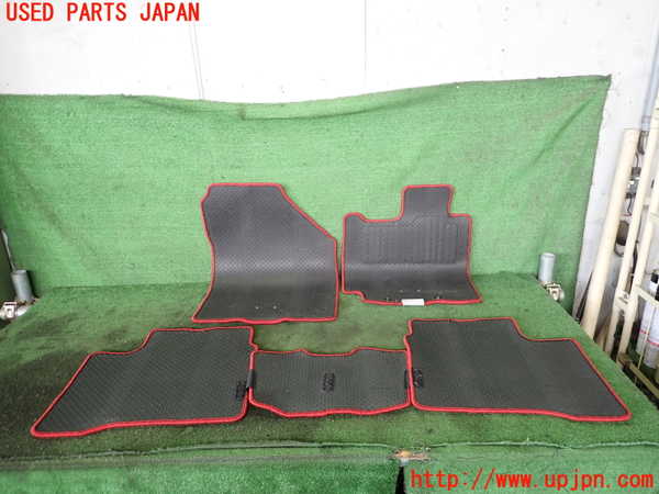 2UPJ-9238207800]スイフトスポーツ(ZC33S)フロアマット 中古_4