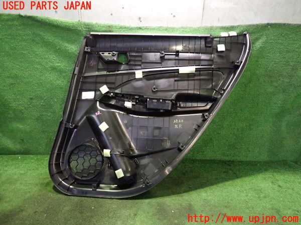 2UPJ-9238201324]スイフトスポーツ(ZC33S)左後ドア内張り 中古_5