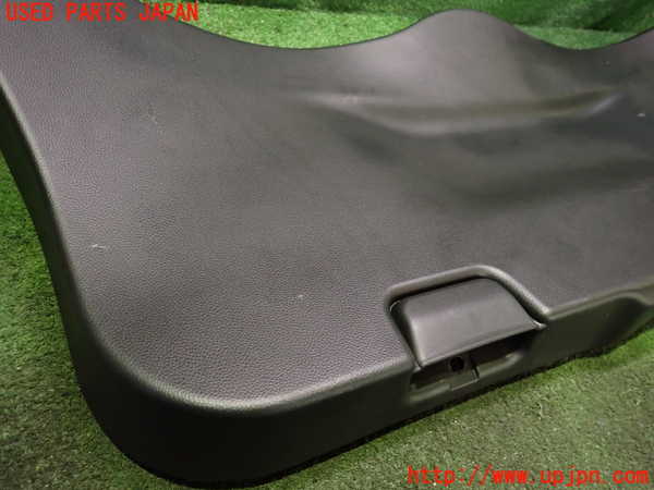 2UPJ-9238201578]スイフトスポーツ(ZC33S)バックドア内張り 中古_2