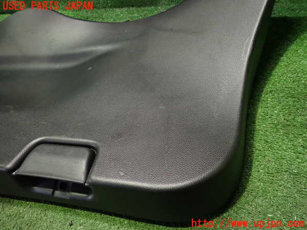 2UPJ-9238201578]スイフトスポーツ(ZC33S)バックドア内張り 中古_4