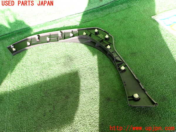 2UPJ-9238211440]クロストレック(GUD)右前オーバーフェンダー 中古_3