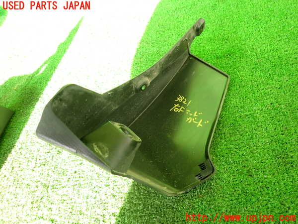 2UPJ-9238211450]クロストレック(GUD)右フロントマッドガード(泥除け) 中古_3