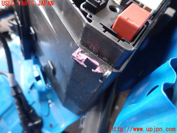 2UPJ-9238216741]クロストレック(GUD)ヒューズボックス1(EGルーム内助手席側) 中古_3