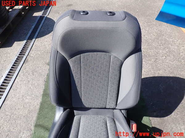 2UPJ-9238217035]クロストレック(GUD)運転席シート 中古_2