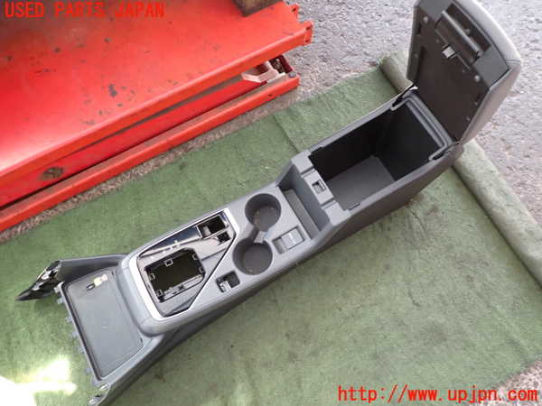 2UPJ-9238217540]クロストレック(GUD)センターコンソール 中古_3