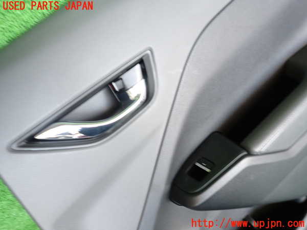 2UPJ-9238211294]クロストレック(GUD)右後ドア内張り 中古_2