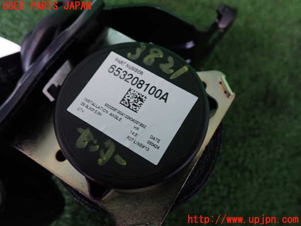 2UPJ-9238217135]クロストレック(GUD)真中2列目シートベルト 中古_2