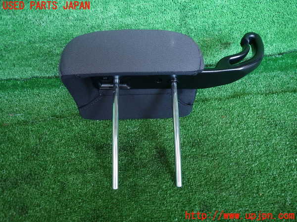 2UPJ-9238217130]クロストレック(GUD)真中2列目ヘッドレスト 中古_2