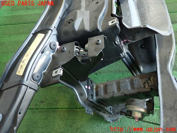 2UPJ-9238221041]BMW 335i クーペ E92(WB35)コアサポート 中古_3