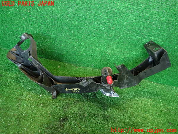 2UPJ-9238221142]BMW 335i クーペ E92(WB35)左ヘッドライトリム 中古_2