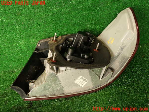 2UPJ-9238221536]BMW 335i クーペ E92(WB35)左テールランプ 中古_3