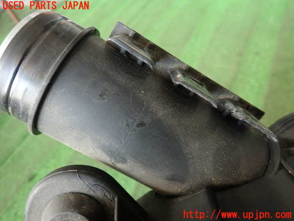 2UPJ-9238222560]BMW 335i クーペ E92(WB35)エアクリーナーボックス 中古_5