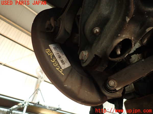 2UPJ-9238224305]BMW 335i クーペ E92(WB35)左リアナックルハブ 中古_2