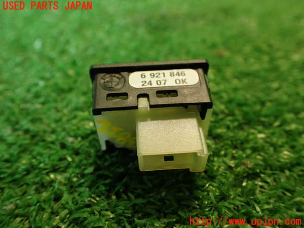 2UPJ-9238226308]BMW 335i クーペ E92(WB35)スイッチ3(トランク) 中古_2