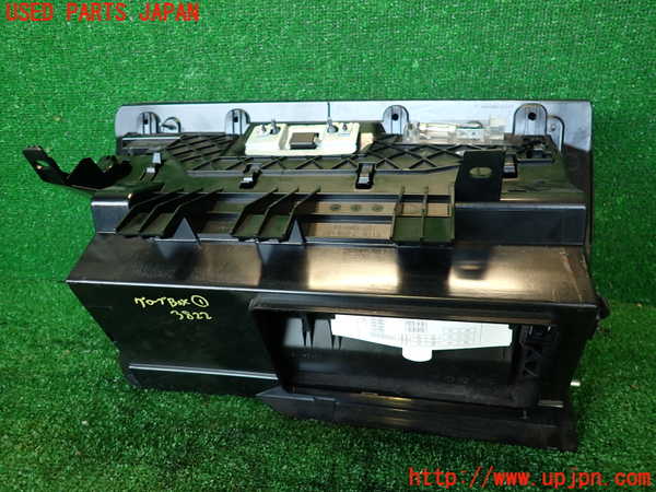 2UPJ-9238227516]BMW 335i クーペ E92(WB35)グローブボックス1 中古_4