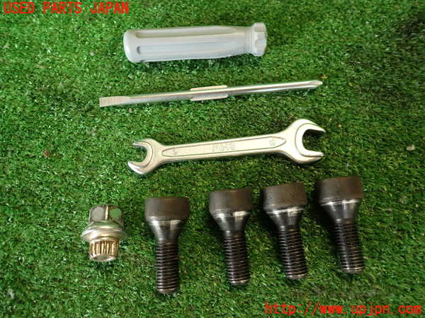 2UPJ-9238227805]BMW 335i クーペ E92(WB35)車載工具 中古_2