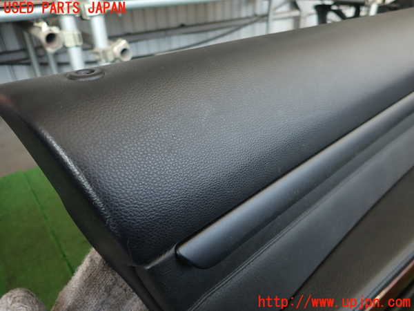 2UPJ-9238221264]BMW 335i クーペ E92(WB35)左ドア内張り 中古_2