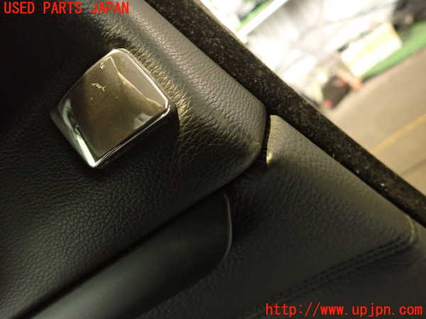 2UPJ-9238227680]BMW 335i クーペ E92(WB35)左リアピラートリム 中古_5