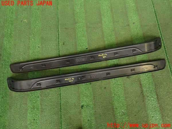 2UPJ-9238227740]BMW 335i クーペ E92(WB35)スカッフプレート 中古_5