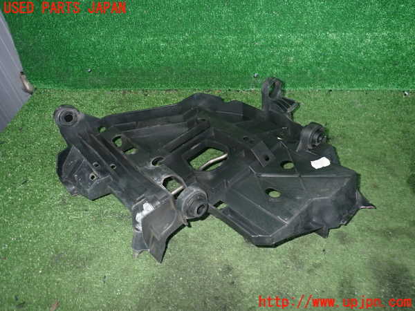 2UPJ-9238231142]ポルシェ・カイエン ターボ(9PA50A)左ヘッドライトリム 中古_2