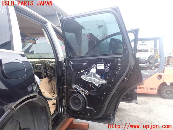 2UPJ-9238231290]ポルシェ・カイエン ターボ(9PA50A)右後ドア 中古(43R-001167 M391)_4