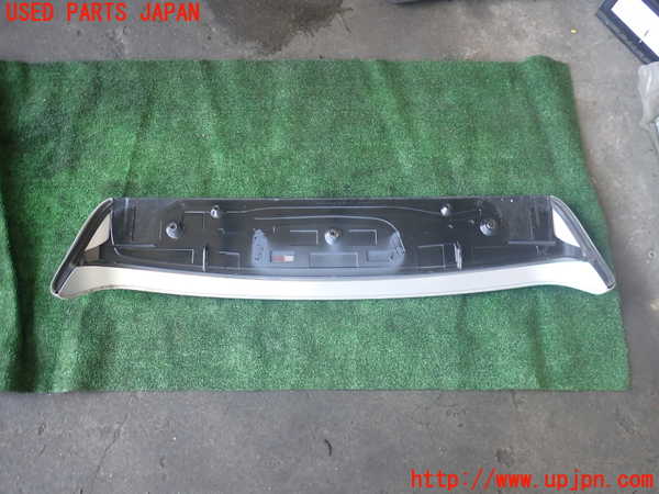 2UPJ-9238231520]ポルシェ・カイエン ターボ(9PA50A)リアスポイラー 中古_4