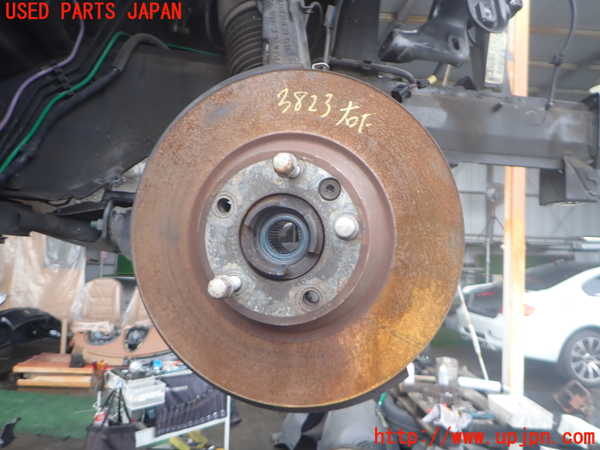 2UPJ-9238234290]ポルシェ・カイエン ターボ(9PA50A)右フロントナックルハブ 中古_2