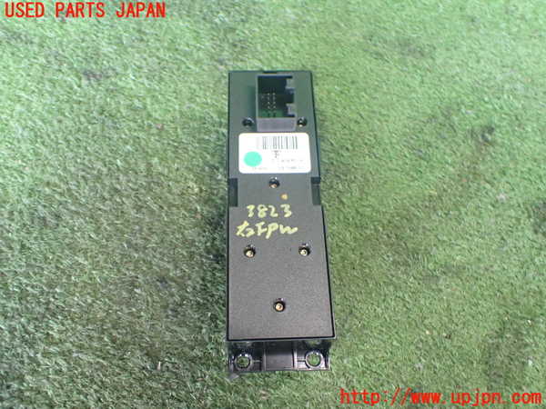 2UPJ-9238236240]ポルシェ・カイエン ターボ(9PA50A)右前パワーウィンドウスイッチ 中古_2