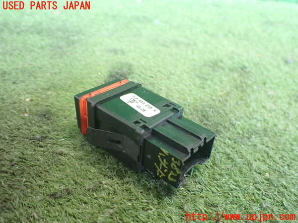 2UPJ-9238236290]ポルシェ・カイエン ターボ(9PA50A)ハザードスイッチ 中古_2