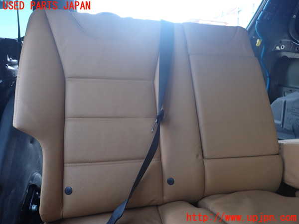 2UPJ-9238237145]ポルシェ・カイエン ターボ(9PA50A)右2列目シート 中古_3