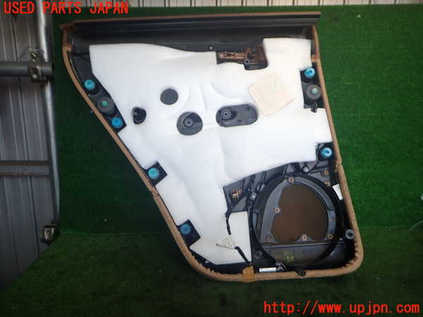 2UPJ-9238231294]ポルシェ・カイエン ターボ(9PA50A)右後ドア内張り 中古_4