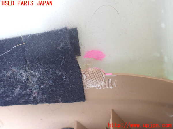 2UPJ-9238237665]ポルシェ・カイエン ターボ(9PA50A)右センターピラートリム 中古_3