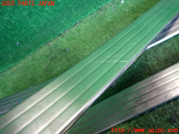 2UPJ-9238237740]ポルシェ・カイエン ターボ(9PA50A)スカッフプレート 中古_2