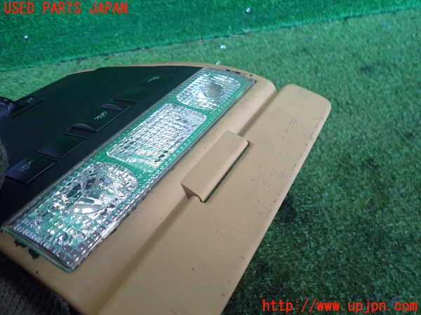 2UPJ-9238236411]ポルシェ・カイエン ターボ(9PA50A)ルームランプ1 (1列目真中) 中古_3