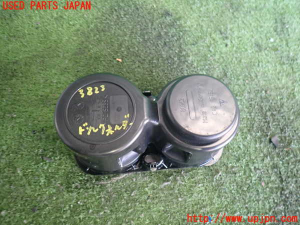 2UPJ-9238237810]ポルシェ・カイエン ターボ(9PA50A)ドリンクホルダー 中古_2