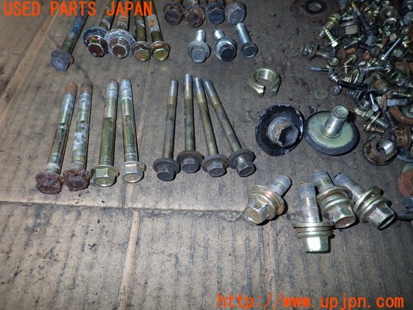 3UPJ=9238240720]ランドクルーザー60 バン VX ハイルーフ(HJ61V)中期 ネジ・ナット・ステー類 セット ジャンク_3