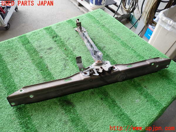 2UPJ-9238241040]ランクル60系(HJ61V)アッパーコアサポート 中古_2