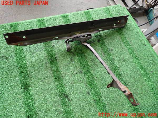 2UPJ-9238241040]ランクル60系(HJ61V)アッパーコアサポート 中古_3