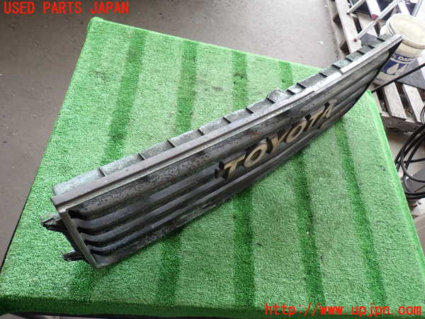 2UPJ-9238241050]ランクル60系(HJ61V)ラジエターグリル ジャンク_2