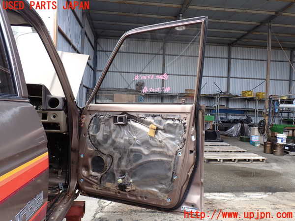 2UPJ-9238241230]ランクル60系(HJ61V)右前ドア 中古 ASAHI M284_5