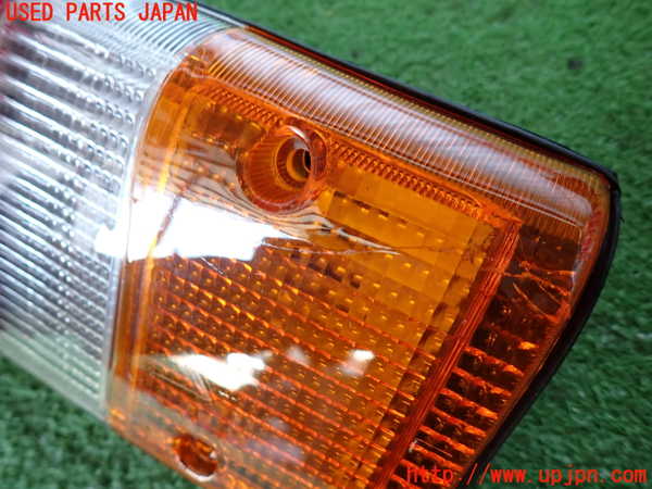 2UPJ-9238241536]ランクル60系(HJ61V)左テールランプ ジャンク_2