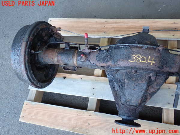 2UPJ-9238244400]ランクル60系(HJ61V)リアデフホーシング ジャンク_3