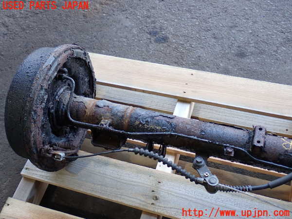 2UPJ-9238244400]ランクル60系(HJ61V)リアデフホーシング ジャンク_5