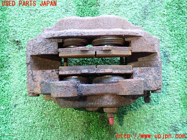 2UPJ-9238244080]ランクル60系(HJ61V)右フロントキャリパー ジャンク_2